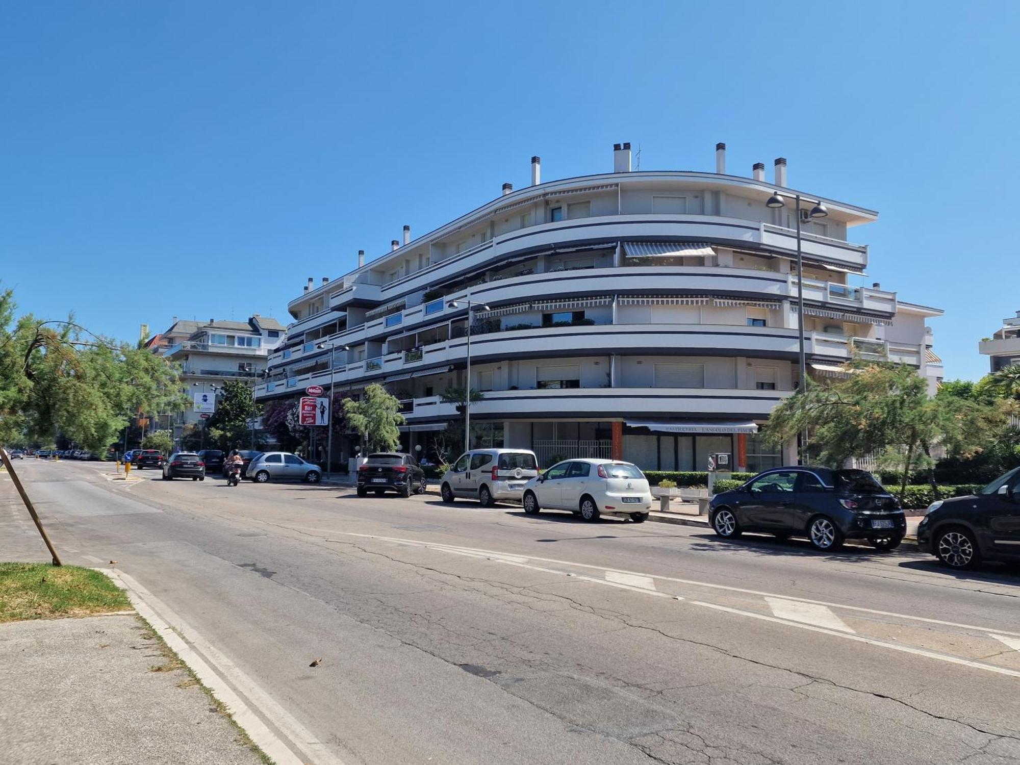 Tramonti Apartments 佩斯卡拉 外观 照片