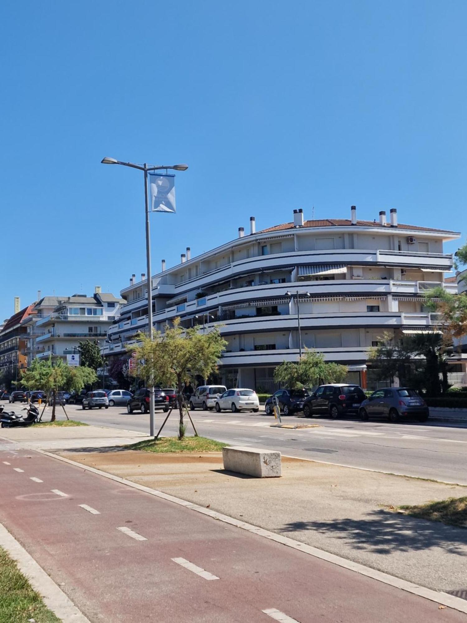 Tramonti Apartments 佩斯卡拉 外观 照片