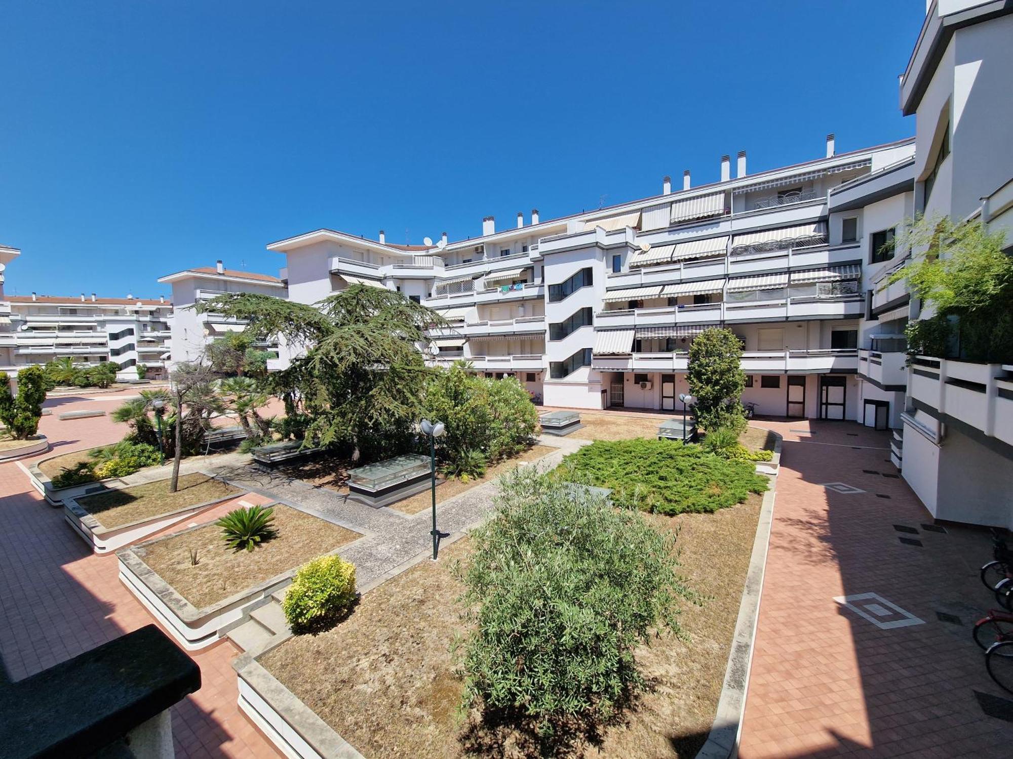 Tramonti Apartments 佩斯卡拉 外观 照片